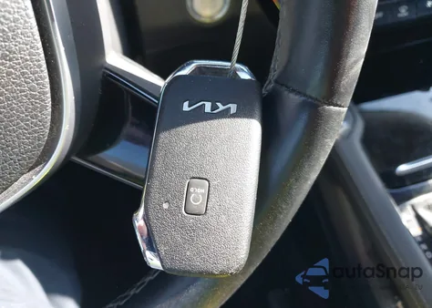 2022 Kia Telluride Ex z USA, uszkodzony, nr VIN 5XYP3DHC7NG231619